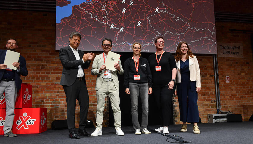 Unistartupfactories_110624