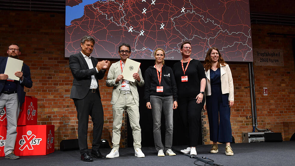 Unistartupfactories_110624