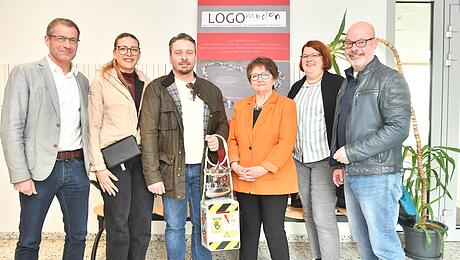 Prinzenpaar spendet an Helmut-von-Bracken-Schule