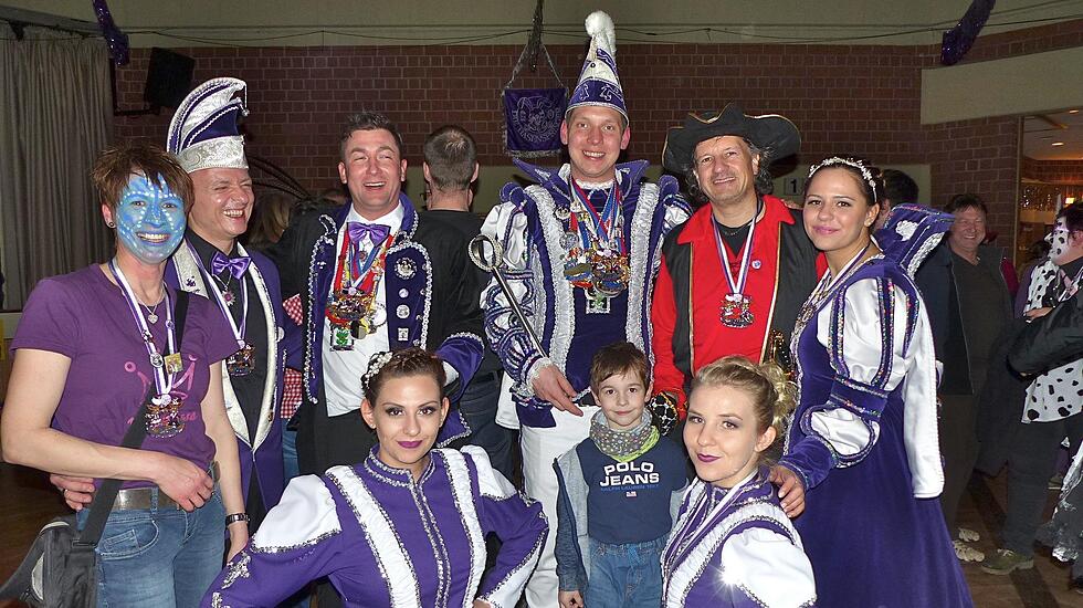 "Hasenspringer"-Umzug und Party in Rosbach