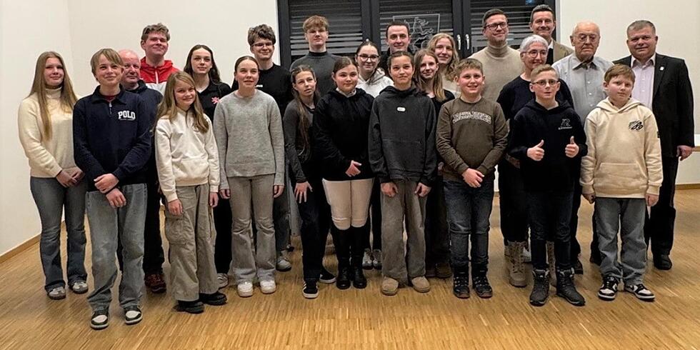 Stadt Neustadt ehrt erfolgreiche Sportler