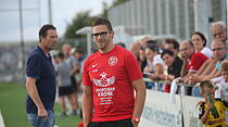 So feiert der FSV Fernwald seinen Kantersieg im Verbandsliga-Derby