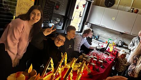 Kreative Projektwoche und stimmungsvoller Weihnachtsbasar