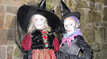 Halloween-Treiben in der Wasserburg