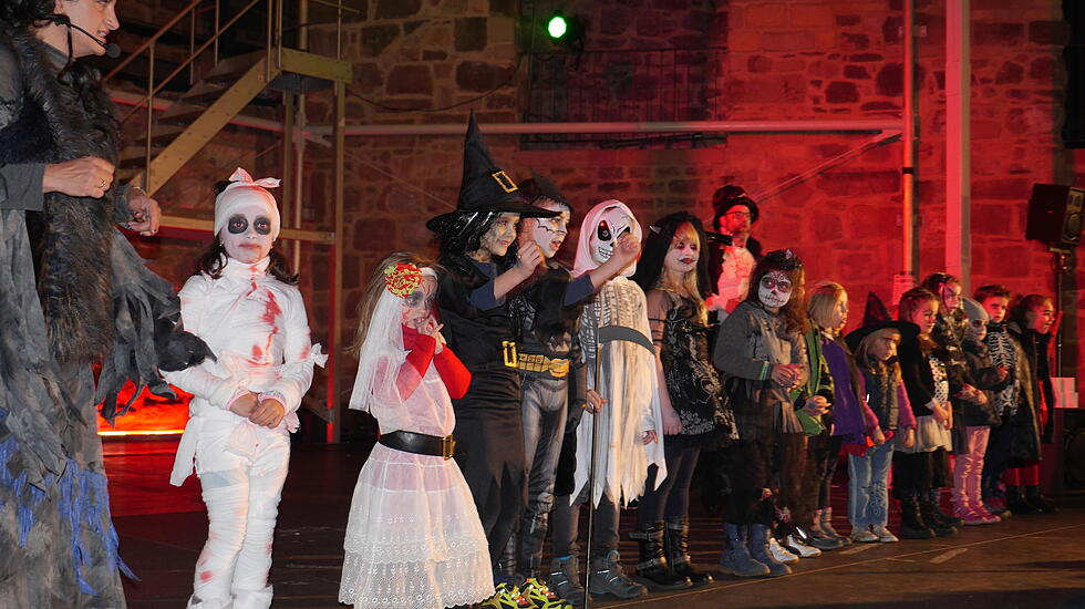Halloween-Treiben in der Wasserburg