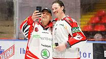 im Abschiedsspiel von Harry Lange - Team Harry & Friends gegen Team Oberliga-Meister