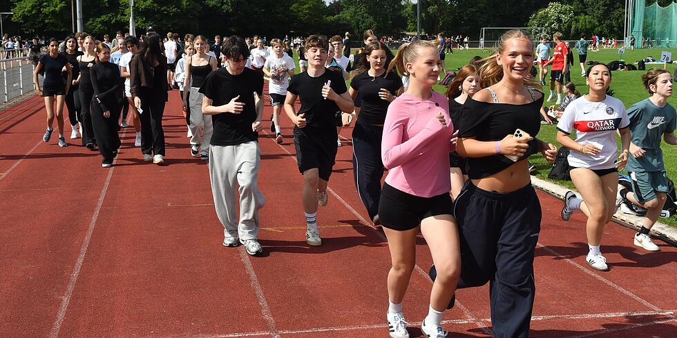 1.100 Aktive bei Lauf der Herderschule
