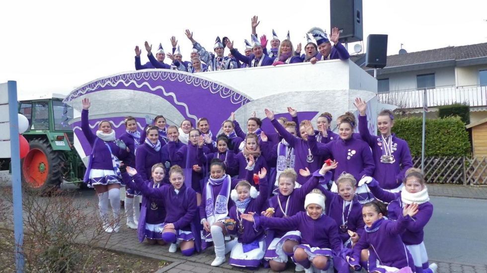 Rathausst&uuml;rmung, Umzug und Faschingsparty in Rosbach