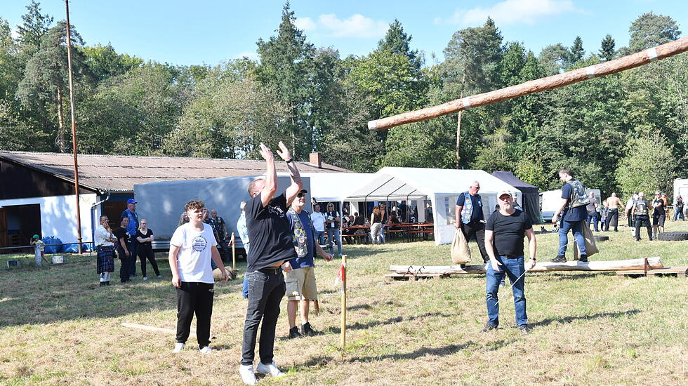 HighlandGames-Baumstamm2_26