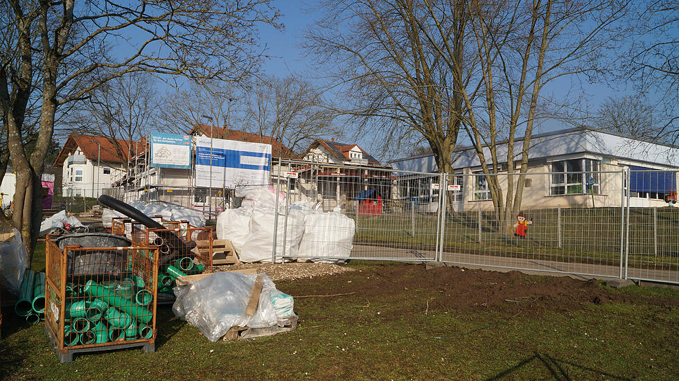Hausen: Kindergartensanierung in der Parkstraße 4. Bauherr: Stadt Pohlheim, Baubeginn: Oktober 2017, Fertigstellung: Oktober 2018, Baukosten: 1,3 Millionen Euro