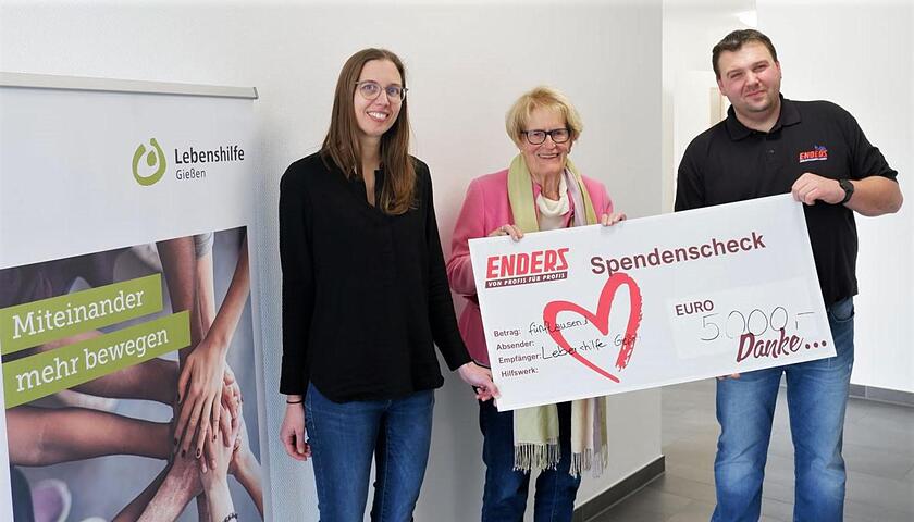 LHGI_SpendenübergabeFaEnder_1