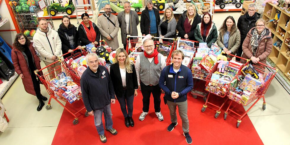 Spielwaren-Sulzer erfüllt  Kindern Weihnachtswünsche