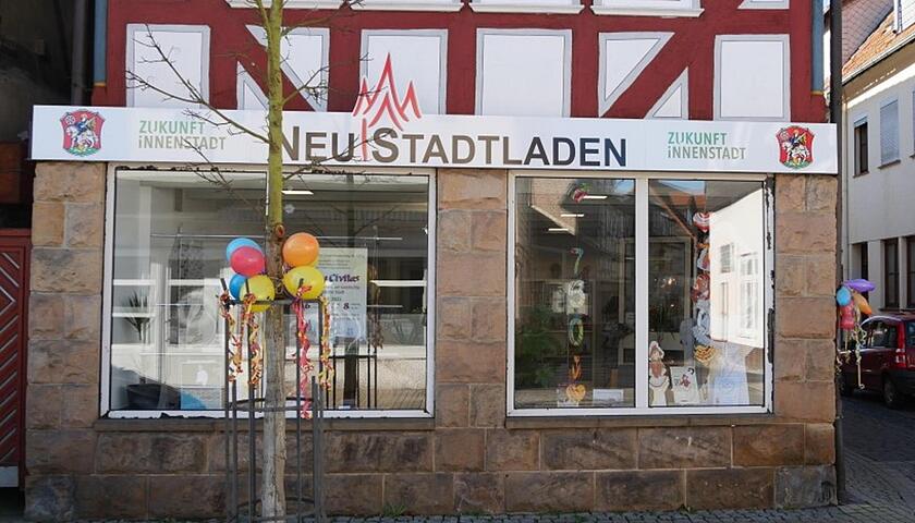 SM_F_Neustadtladen1_080322