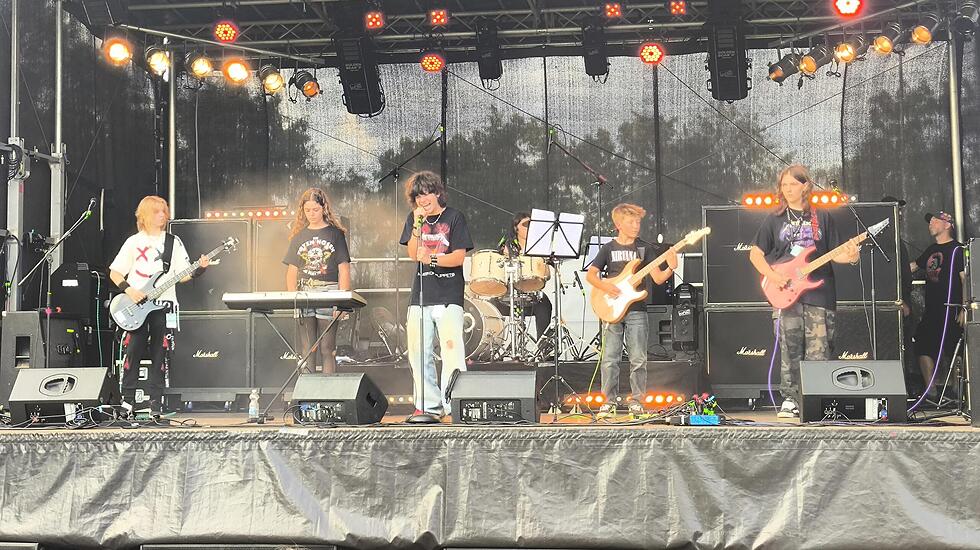 Nachwuchsrocker begeistern beim  Rock&rsquo;n&rsquo;Roll Whiplash