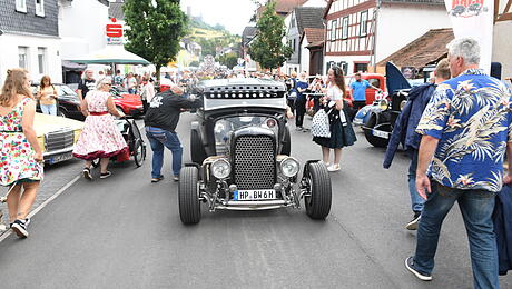 GoldenOldiesOldtimer-Einfah