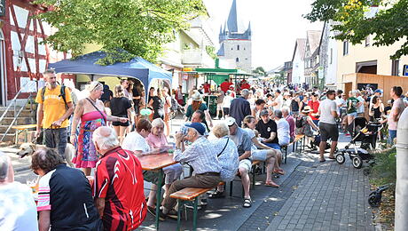 OberkleenHauptstraße-Tische