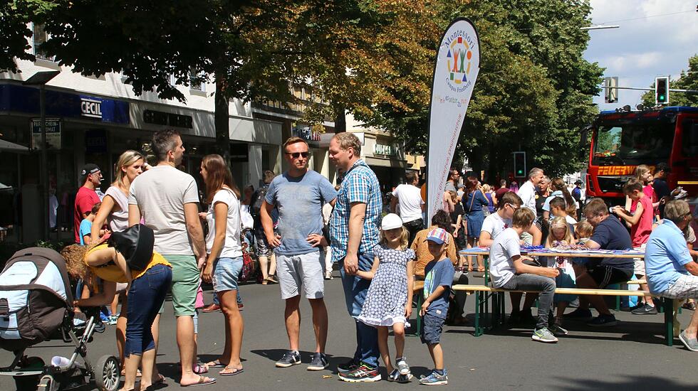 Friedberg spielt auf der Kaiserstraße und dem Elvis-Presley-Platz