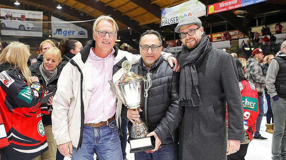 im Abschiedsspiel von Harry Lange - Team Harry & Friends gegen Team Oberliga-Meister