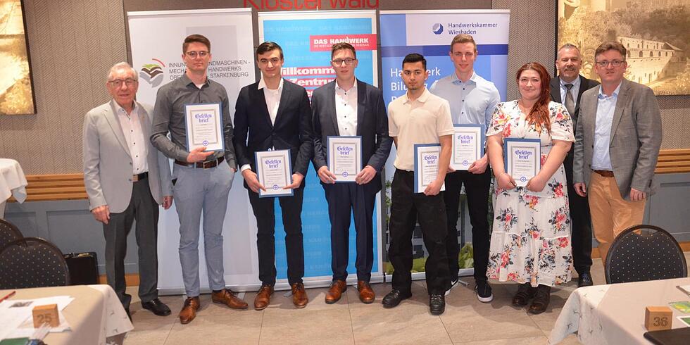 Landmaschinenmechatroniker  bekamen Gesellenbriefe