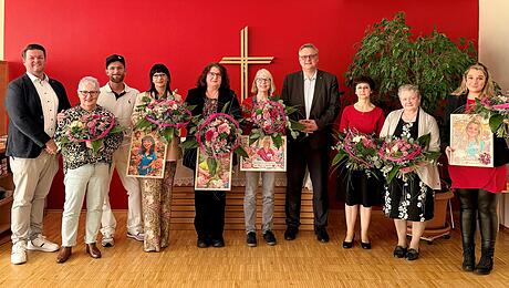 Kronenkreuze feierlich &uuml;berreicht