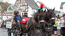 Bunter und themenreicher Fastnachtsumzug in Heuchelheim