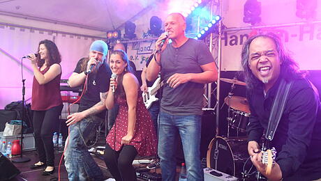 a-Stadt-HighSpirits2_200817