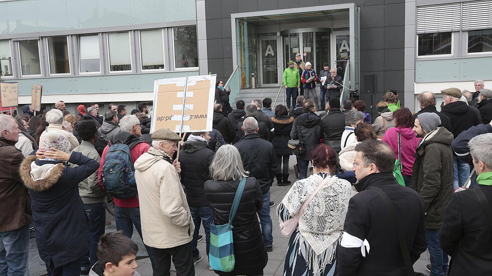 Demonstration gegen die Ausländerbehörde in Friedberg