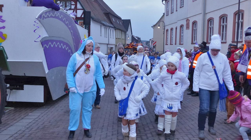 Rathausst&uuml;rmung, Umzug und Faschingsparty in Rosbach