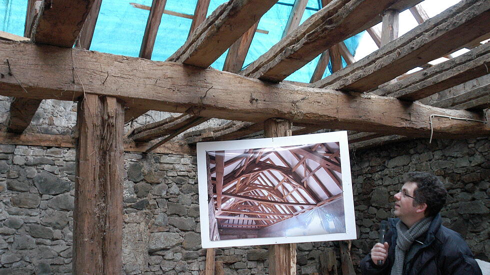 Architekt Steffen Herrmann-Adamczyk beim Remisen-Richtfest im November 2007.