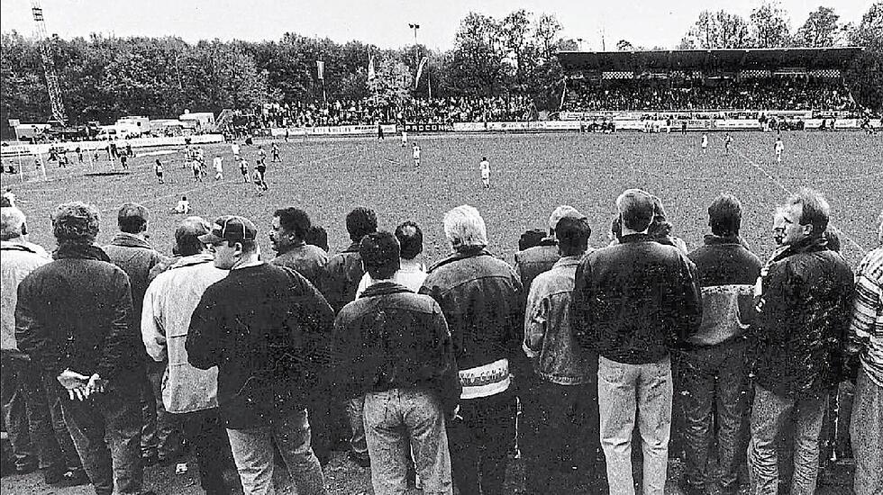 In den 90er Jahren begrüßte der VfB 1900 in der Oberliga Hessen beispielsweise im Heimspiel gegen Kickers Offenbach 4000 Zuschauer.