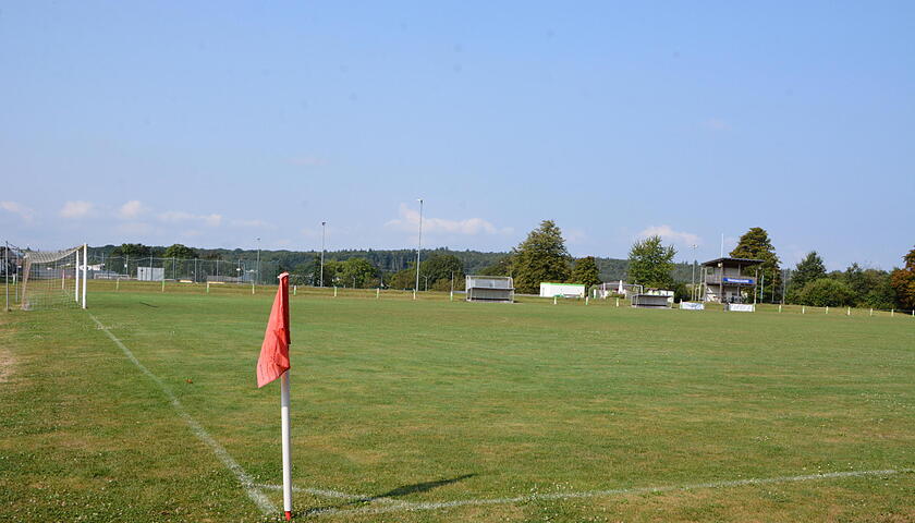 gikrei_wwRoteFlaggeNeumühle