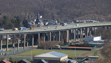 SM_C_sechshelden-talbrücke6