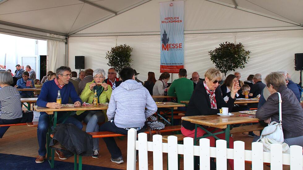 Messe Wetterau auf der Seewiese in Friedberg
