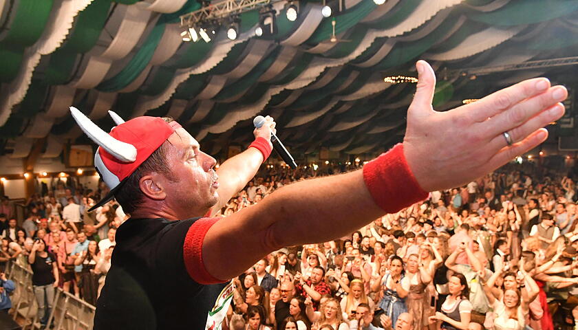 gikrei_Wiesn25_Büffel_Top1_