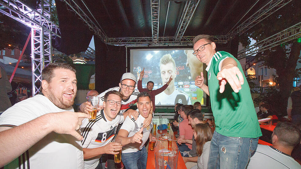 Public Viewing beim Deutschland-Spiel