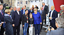 Großer Wahlkampftag in Gießen: Merkel-Besuch und NPD-Kundgebung