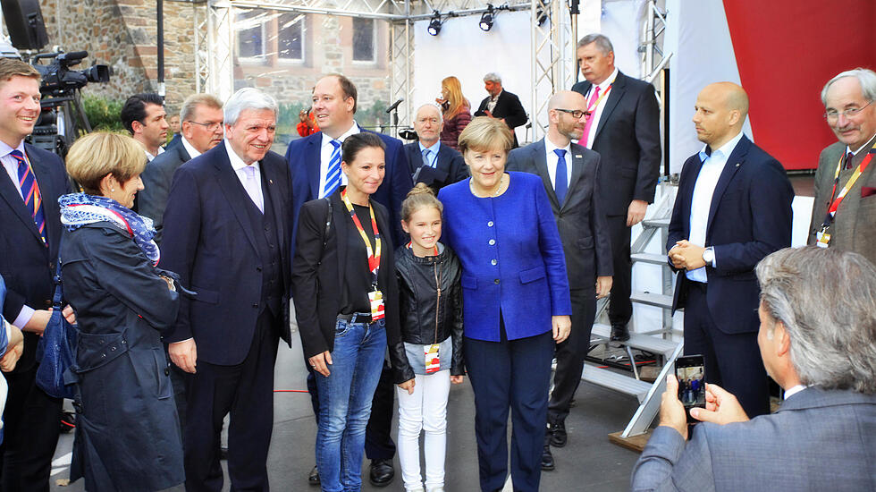 Großer Wahlkampftag in Gießen: Merkel-Besuch und NPD-Kundgebung