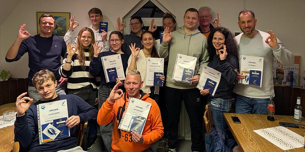 Elf neue Taucher beim Delphin Butzbach