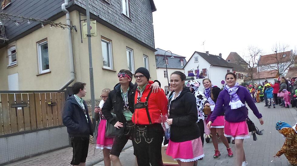 "Hasenspringer"-Umzug und Party in Rosbach