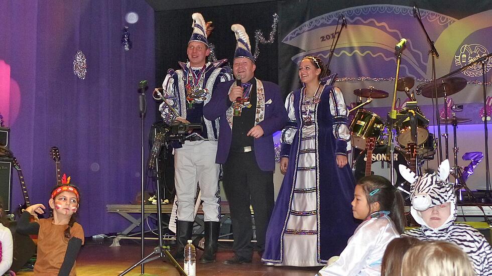 "Hasenspringer"-Umzug und Party in Rosbach
