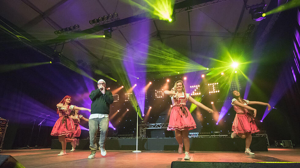 Tanz in den Mai mit DJ Ötzi beim Wiesnfest