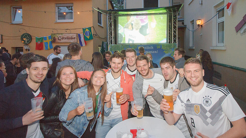 Public Viewing beim Deutschland-Spiel