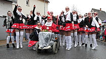 Bunter und themenreicher Fastnachtsumzug in Heuchelheim