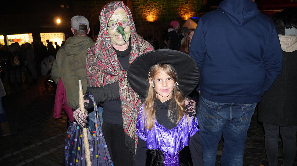 Halloween-Treiben in der Wasserburg