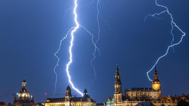 Blitz und Donner