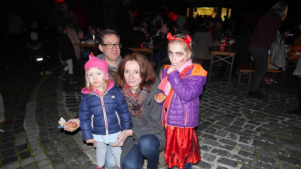 Halloween-Treiben in der Wasserburg