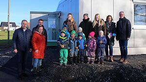 _2023_02_01PMKinderderWaldk
