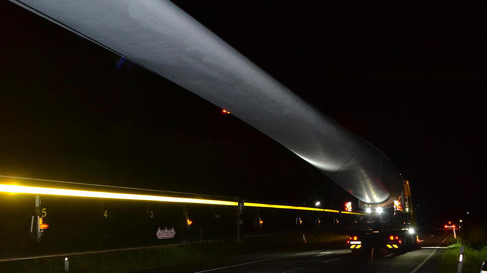 So lief der Schwertransport der Teile für den Windpark Grünberg