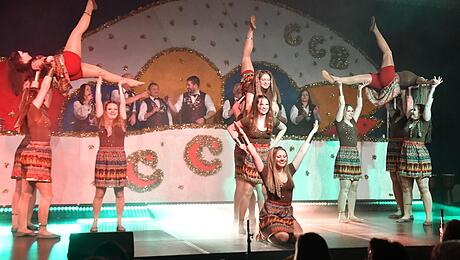 In der Bellersheimer Narrhalla ging es drunter und dr&uuml;ber