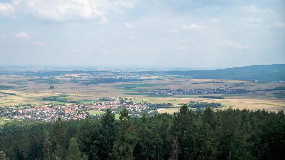 GOLDENE WETTERAU - Vom Hausbergturm aus fotografiert von Kai Schraub.